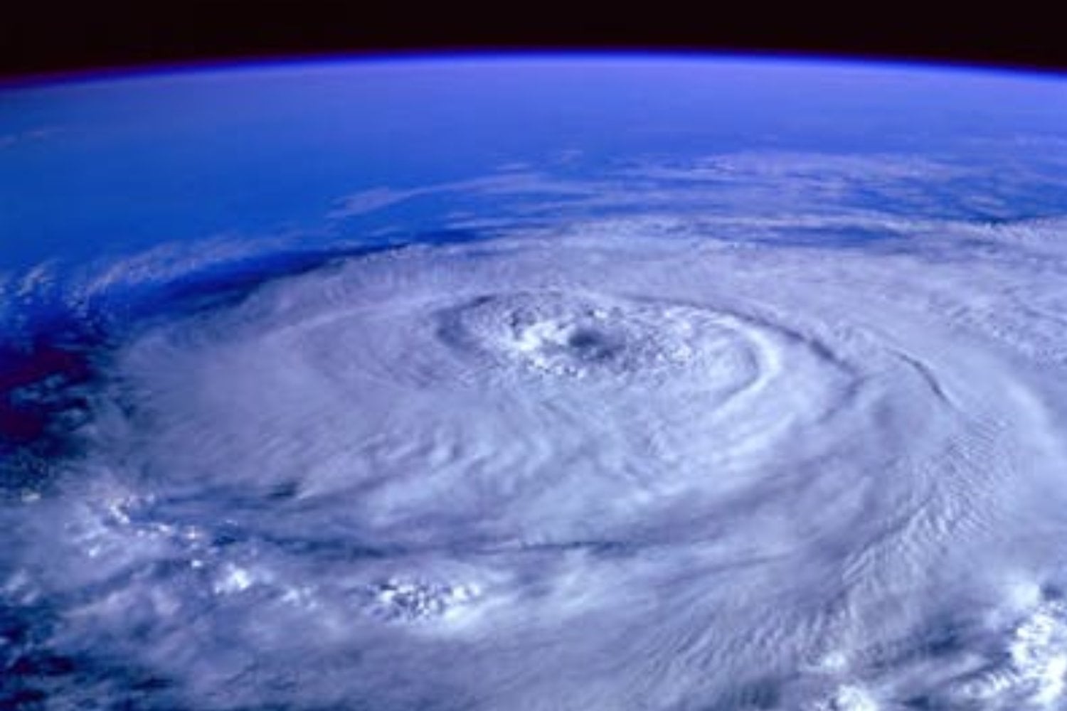 ¿Una tormenta devastadora? Predicen la llegada del huracán más poderoso de la historia