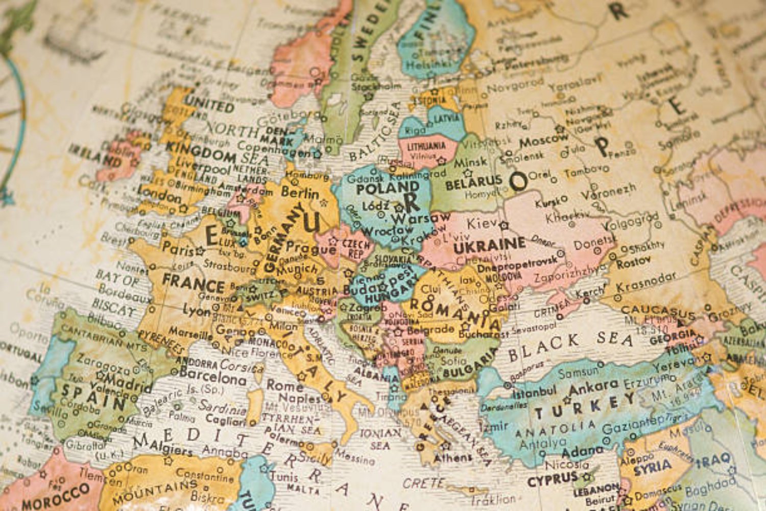El ambicioso proyecto que une a España y Francia pero divide a sus vecinos