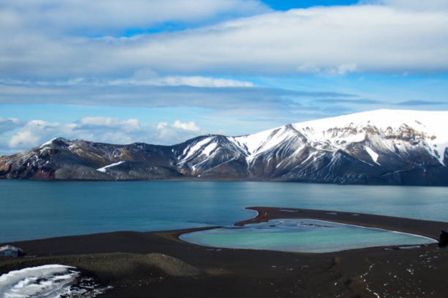 Volcanes, el peligro que esconde la Antártida bajo su hielo