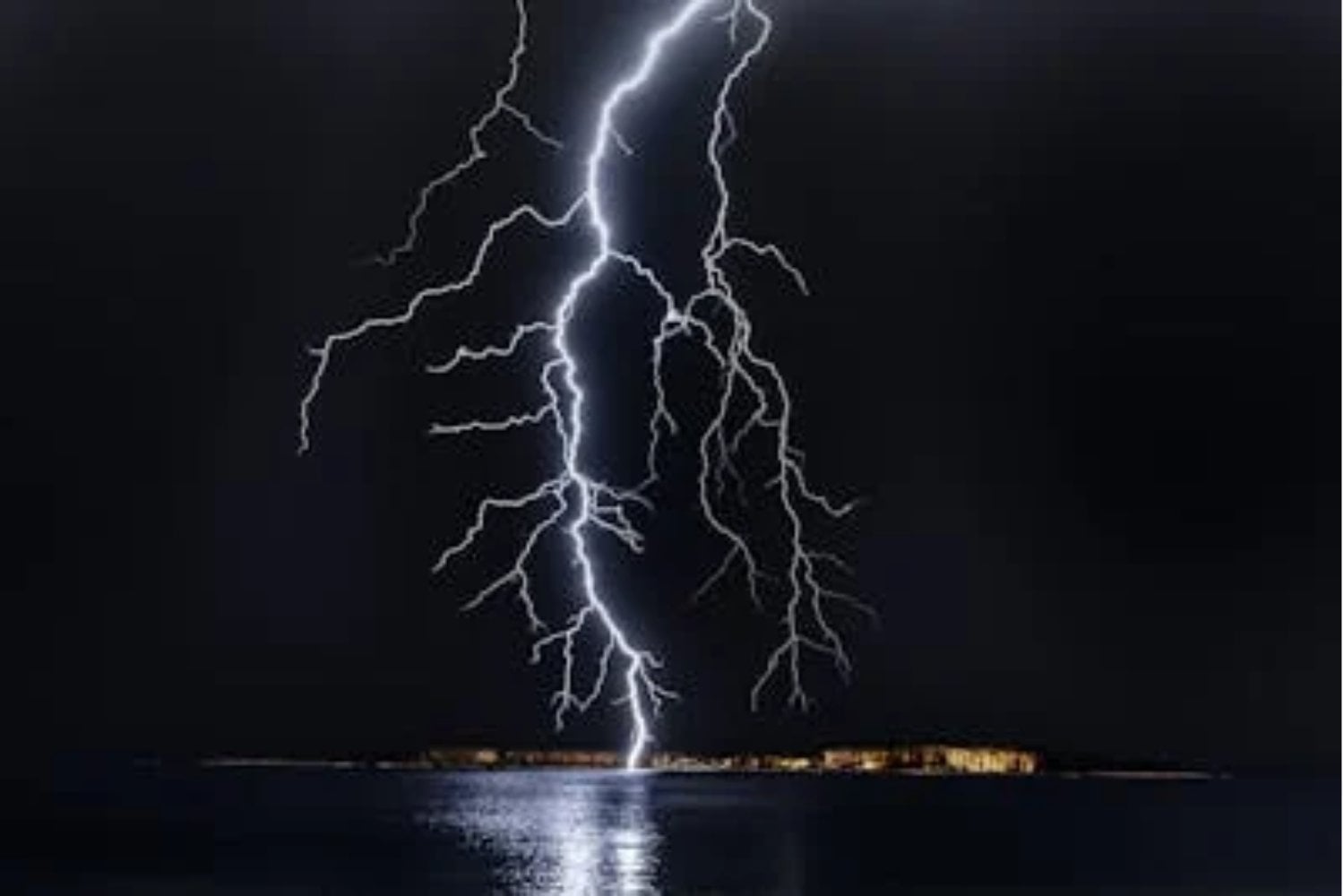 ¿Una tormenta devastadora? Predicen la llegada del huracán más poderoso de la historia