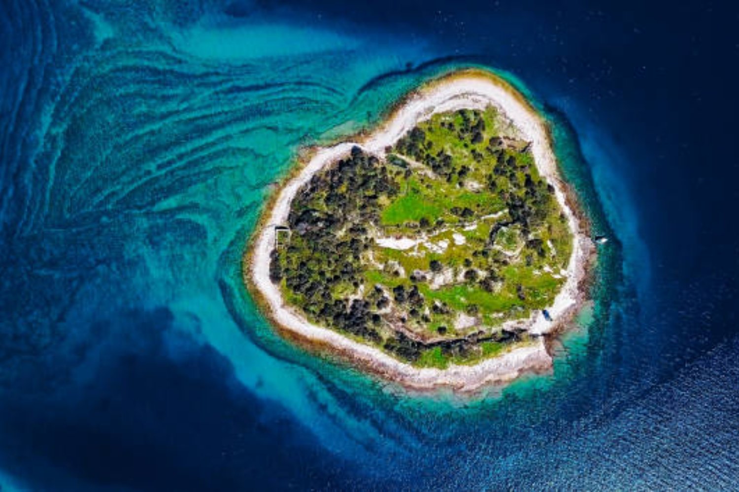 Una isla misteriosa emerge y desaparece en el mar Caspio