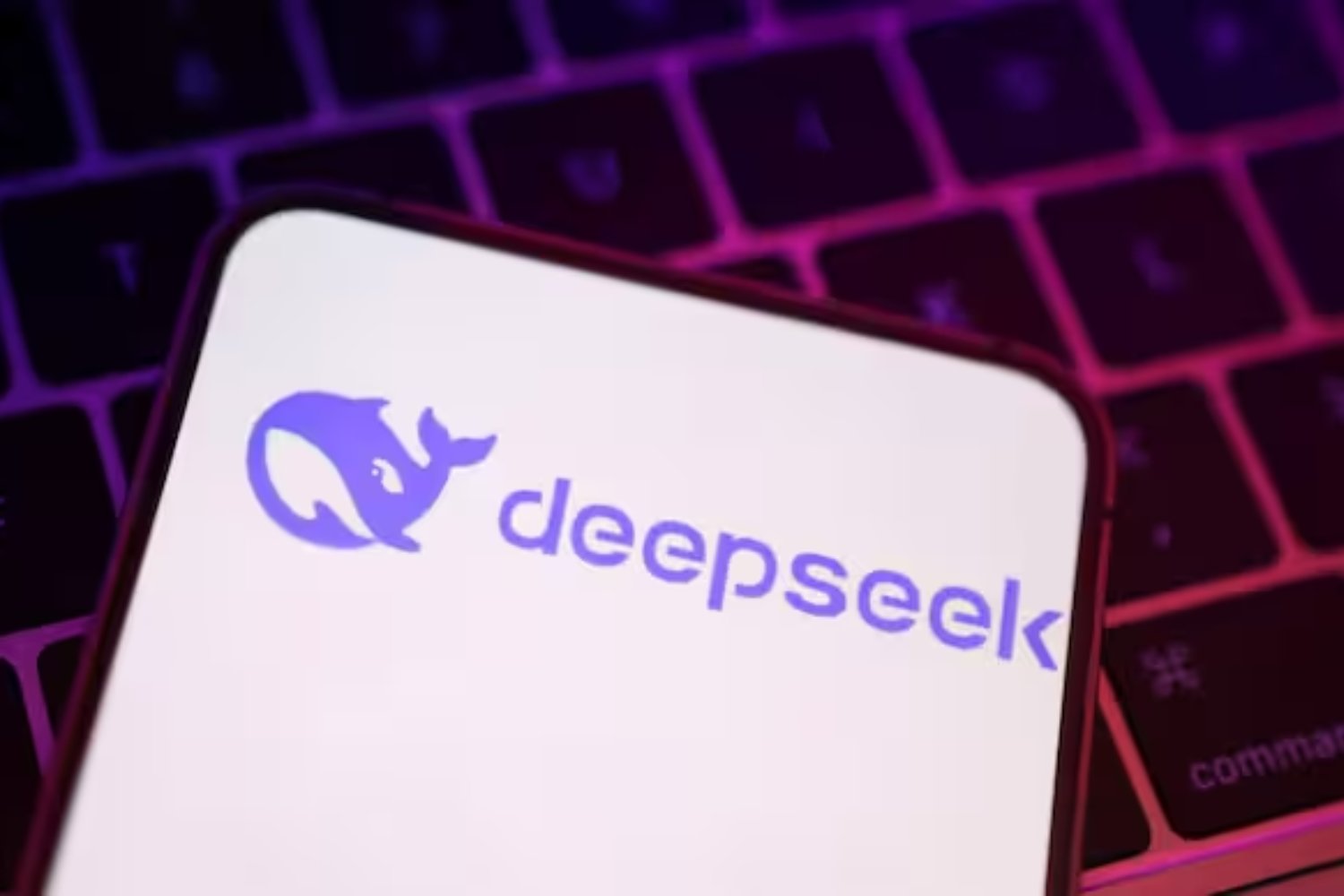 Qué piensa ChatGPT sobre su nuevo enemigo DeepSeek: ¿Competencia o evolución?