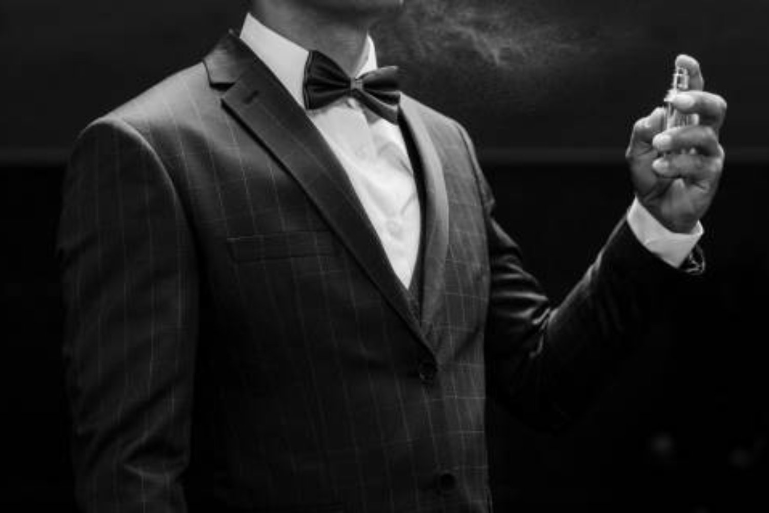El significado de usar perfume diariamente, según la psicología