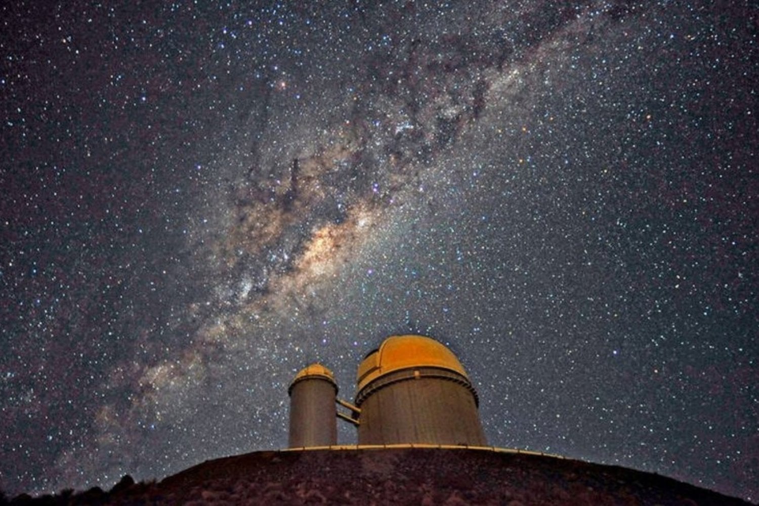 Un enigma cósmico: señal de radio revela un origen inesperado