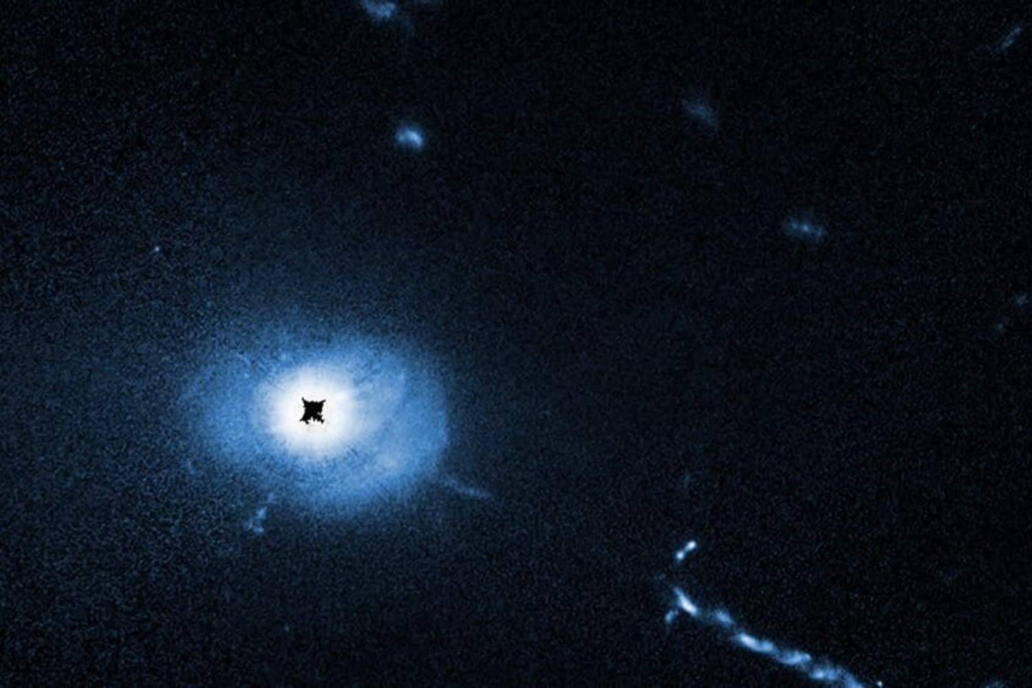 Nuevos secretos de uno de los objetos más brillantes del universo - Cuásar 3C 273