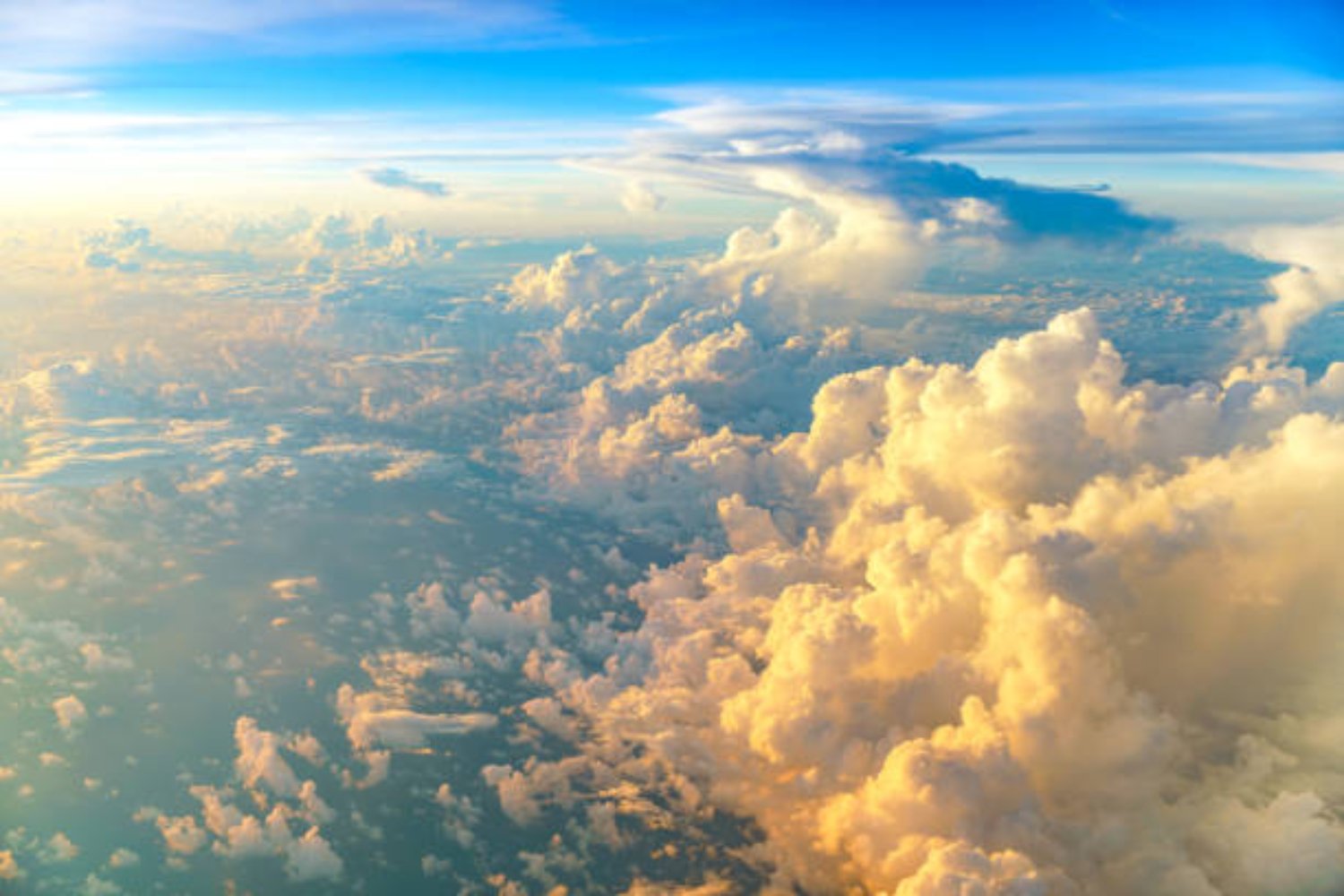 Disminuyen las nubes bajas y la Tierra se calienta aún más