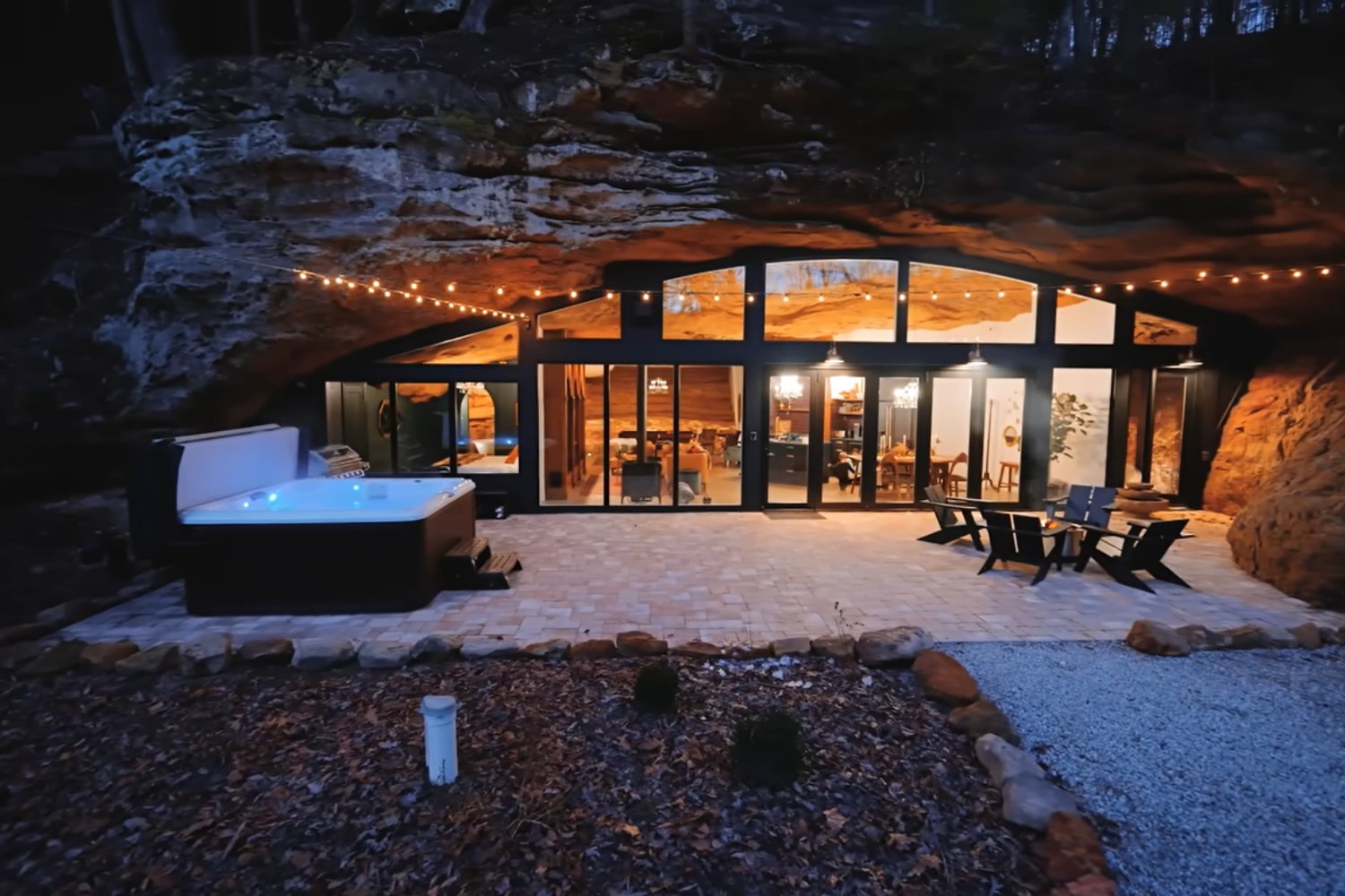 De cueva a Airbnb de lujo: la increíble transformación que genera miles de dólares al año