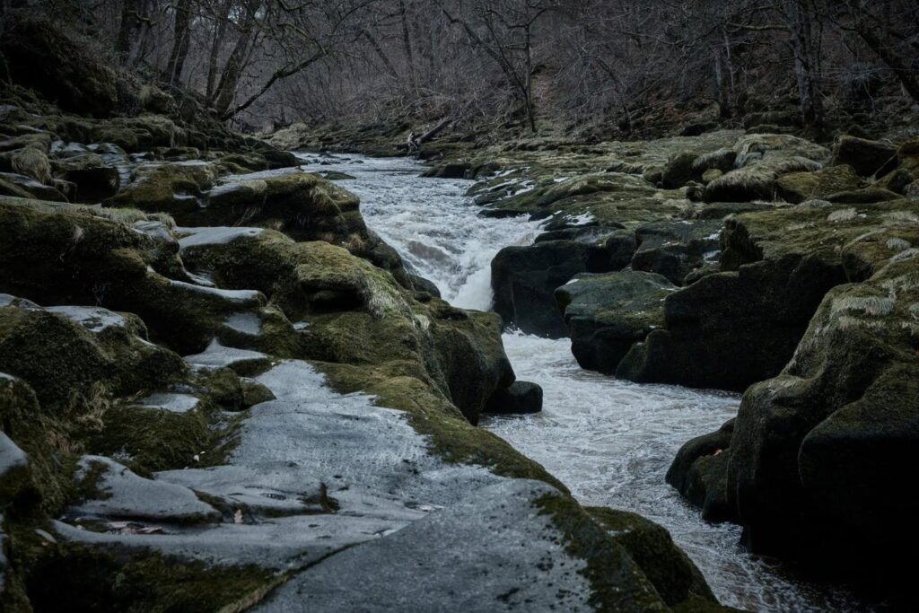 Bolton Strid, El río que nunca devuelve a sus víctimas: el agua más mortal del mundo