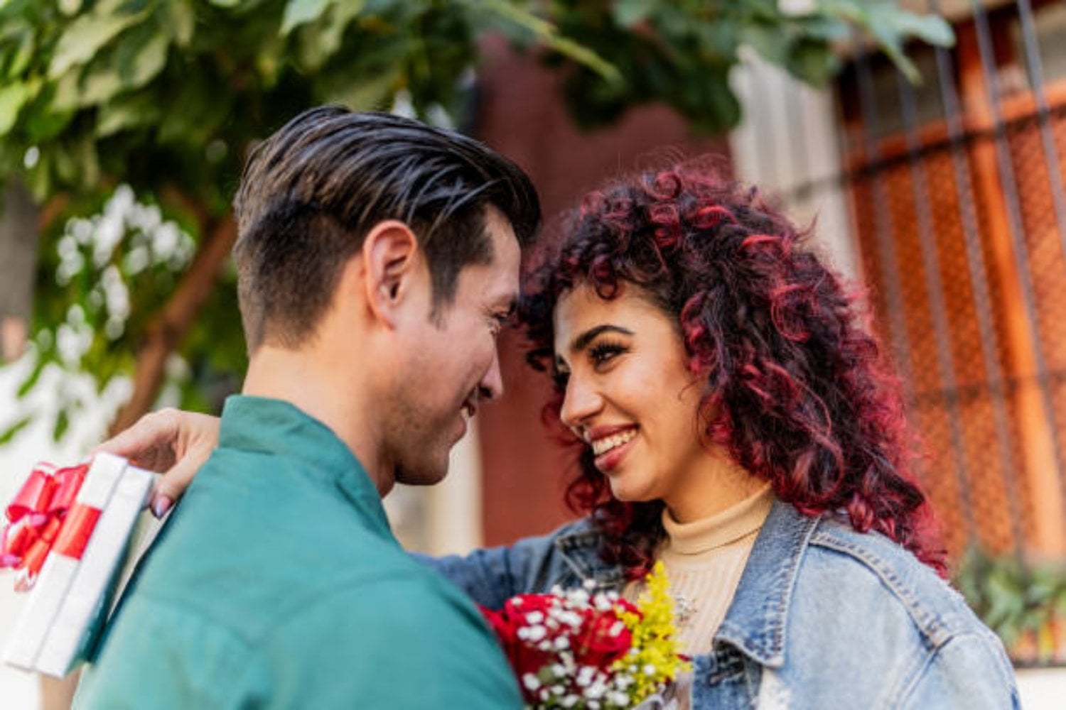 Cinco ejercicios inspirados en la terapia de pareja para fortalecer la relación