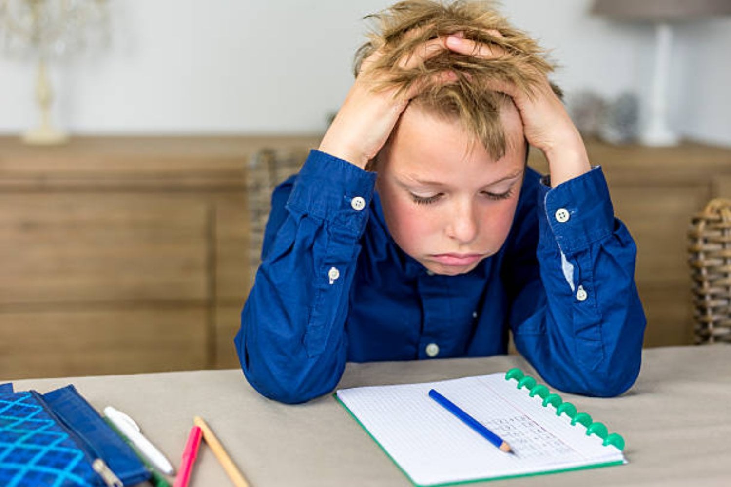 ¿Por qué suspiramos tanto? La razón psicológica que pocos conocen
