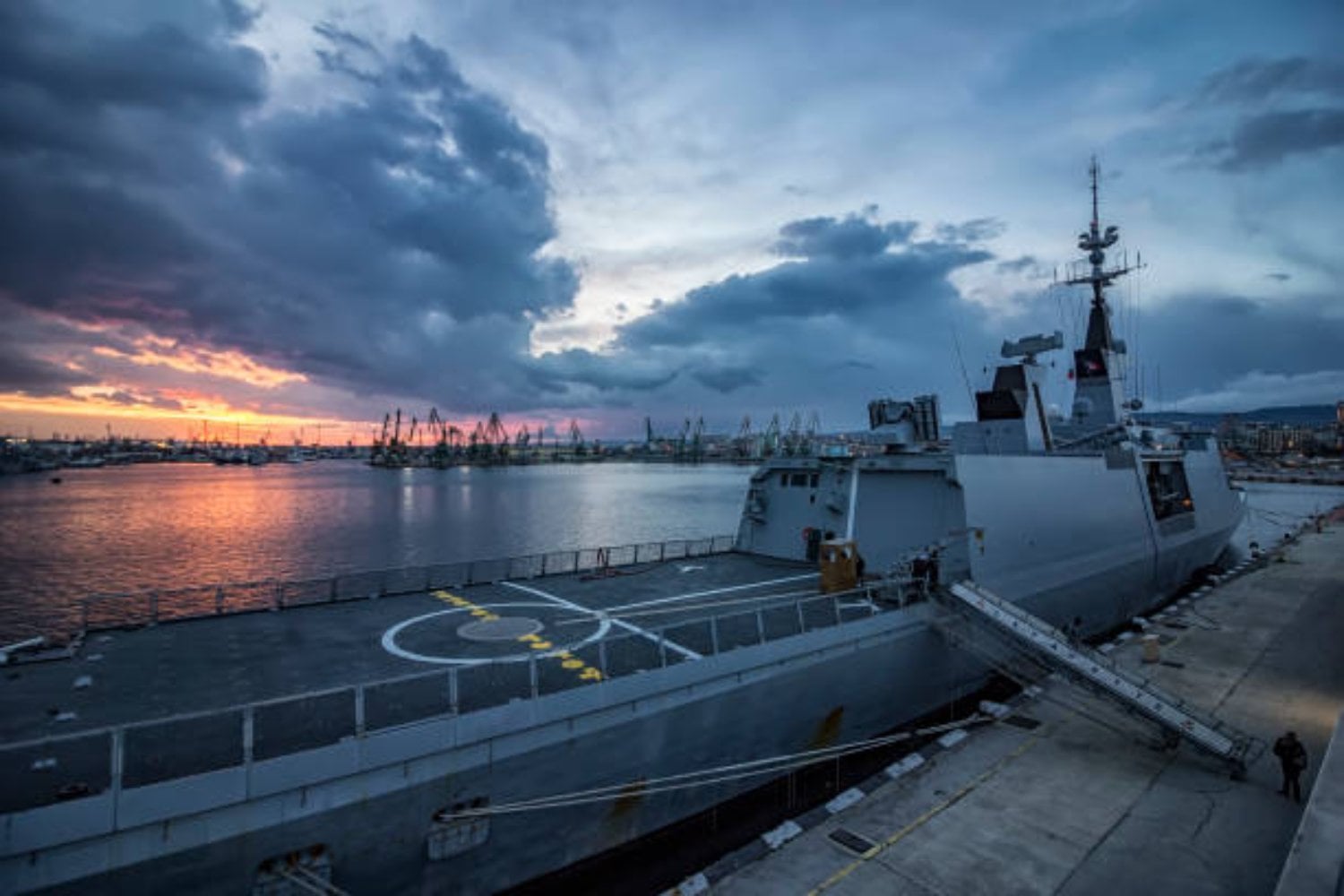 Solo dos países en América Latina tienen destructores navales… y no son los que imaginas: México y Argentina