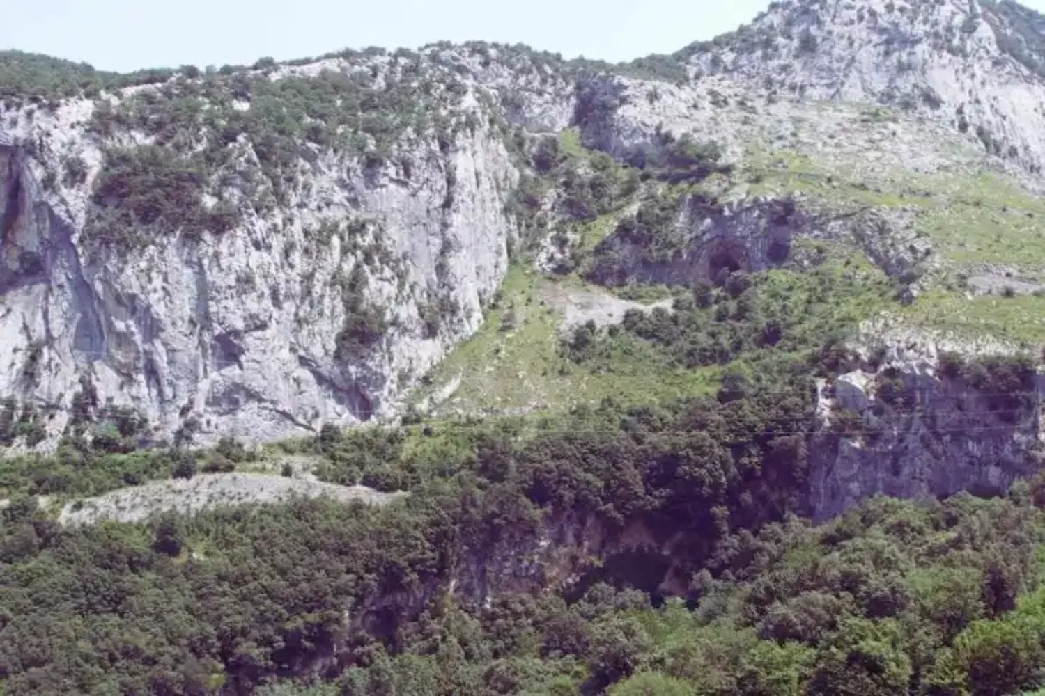 Un descubrimiento en una cueva española cambia lo que creíamos saber sobre los primeros humanos