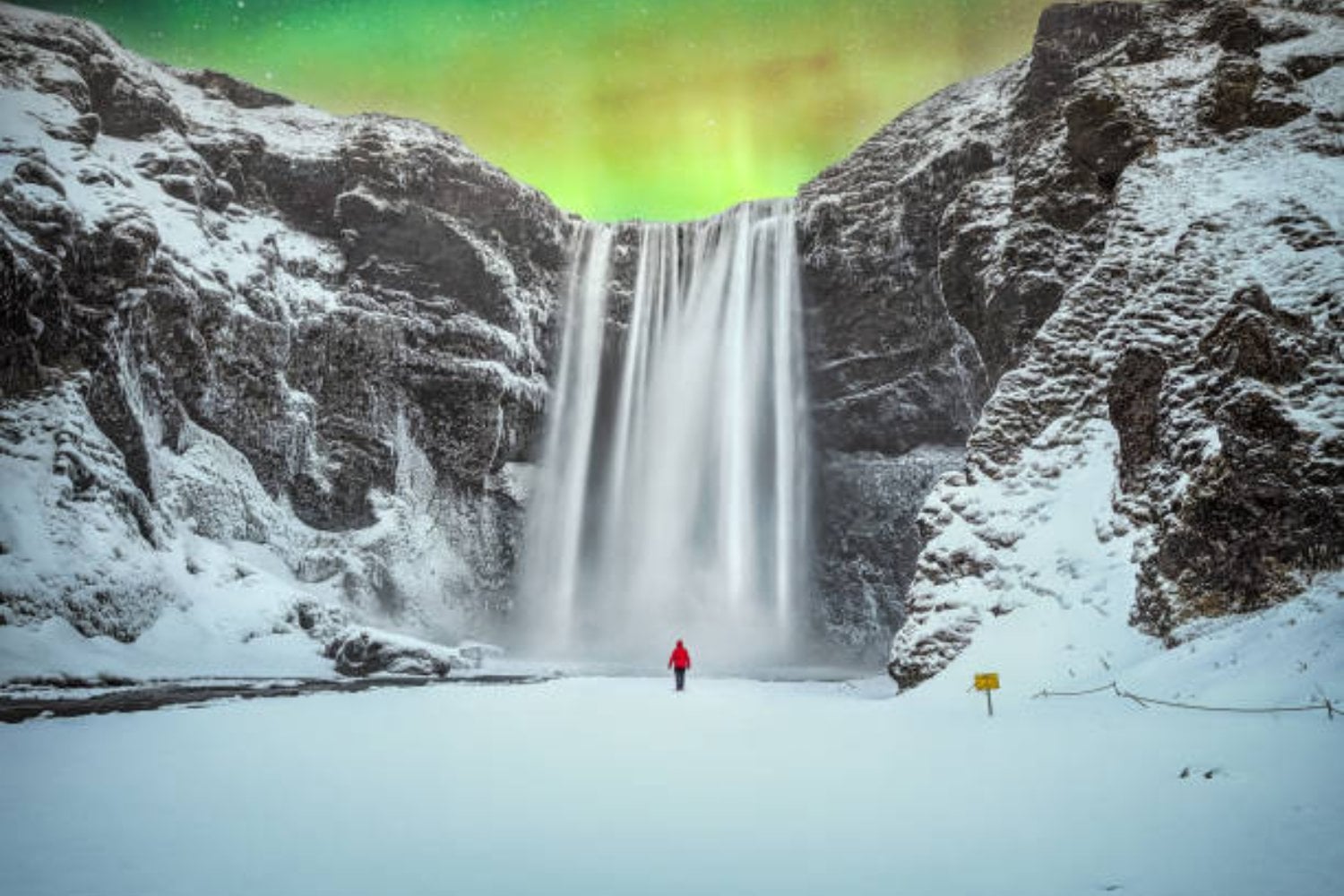 La isla que desafía los extremos: hielo, fuego y paisajes de otro mundo