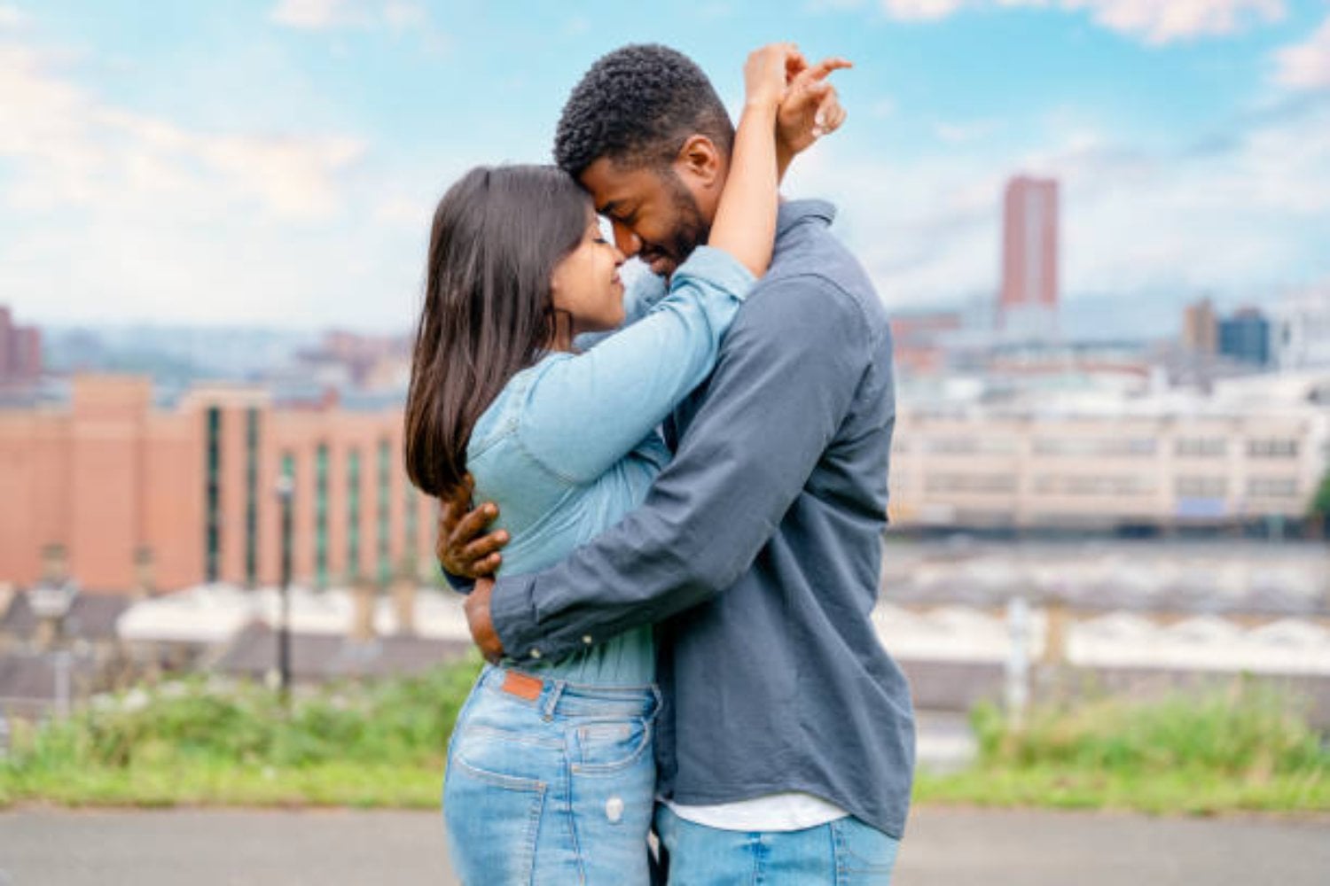 Cinco ejercicios inspirados en la terapia de pareja para fortalecer la relación