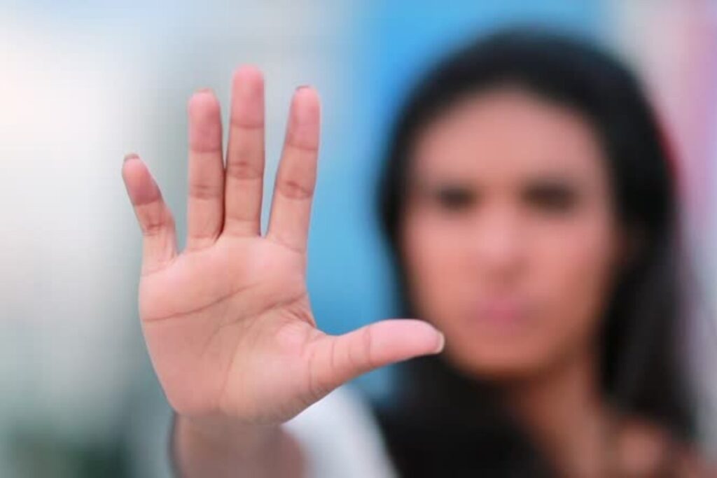 ¿Por qué algunas personas no saben poner límites? La psicología lo explica