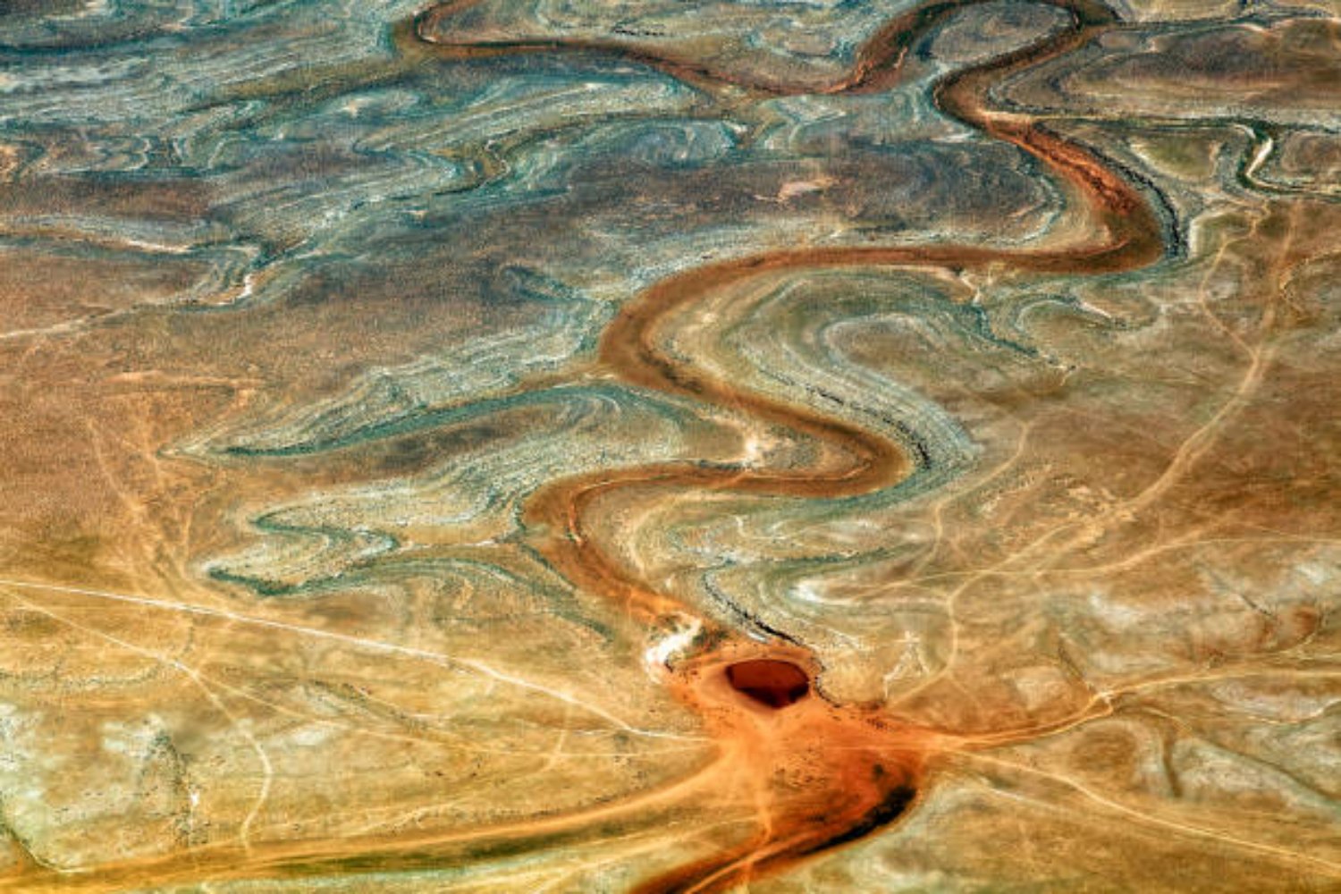 El hallazgo que podría cambiar la vida en el desierto: científicos descubren cómo obtener agua potable en zonas áridas