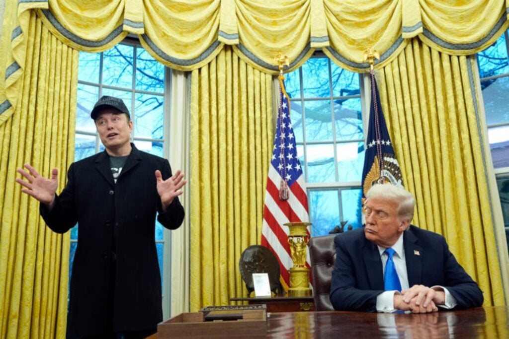 ¿Corrupción o acuerdo legítimo? Elon Musk y X indemnizan a Trump con $10 millones