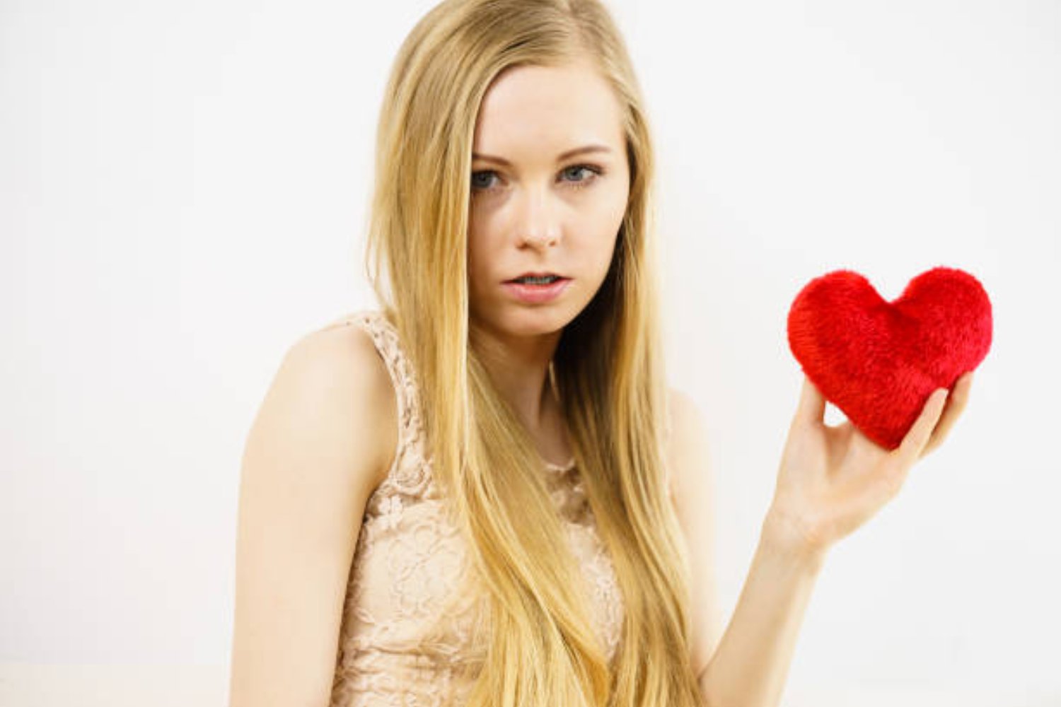 No te regalaron nada en San Valentín: lo que realmente significa según la psicología