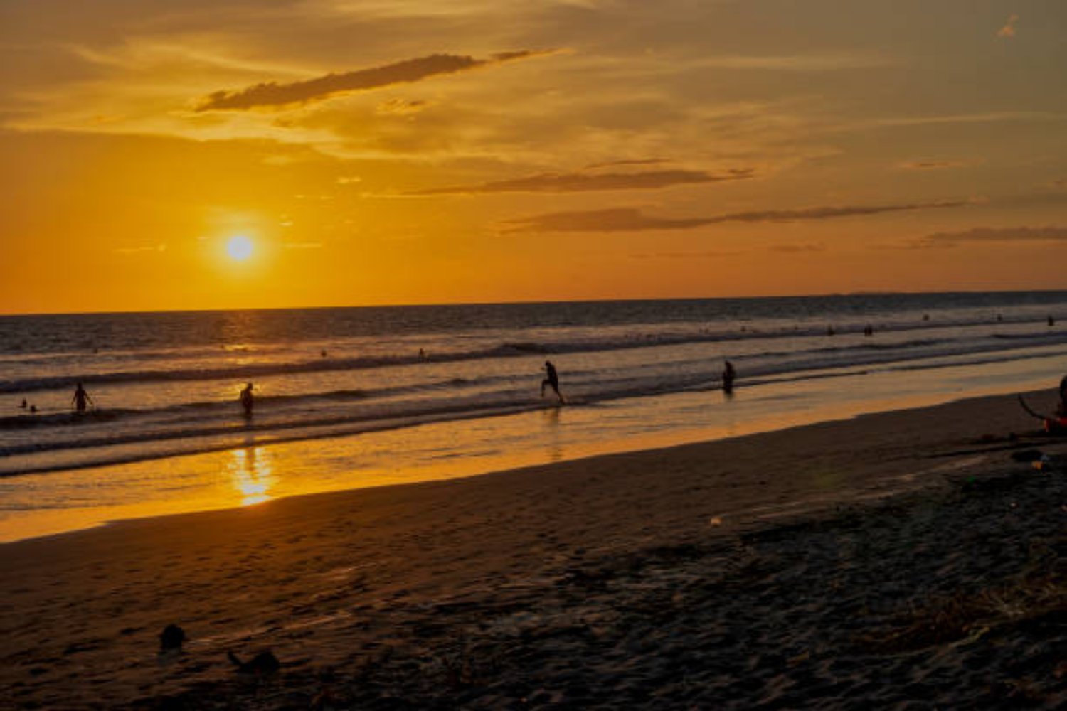 El único país centroamericano donde puedes ver el amanecer en un océano y el atardecer en otro