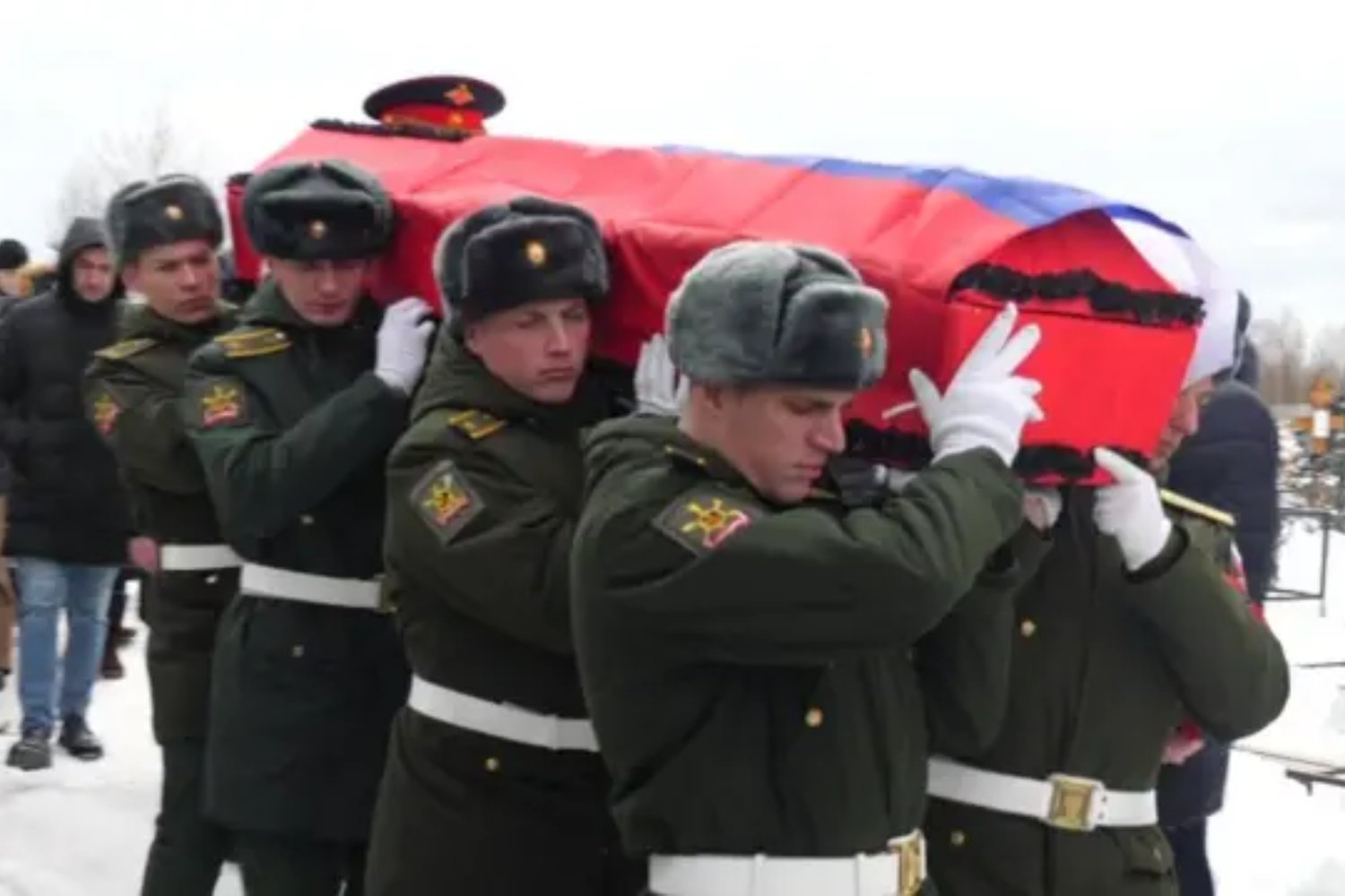 El costo humano de la guerra: más de 160.000 soldados rusos han muerto en Ucrania