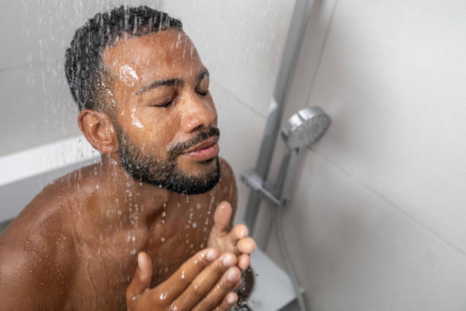 La clave para una mejor higiene: El orden correcto al bañarse según los expertos