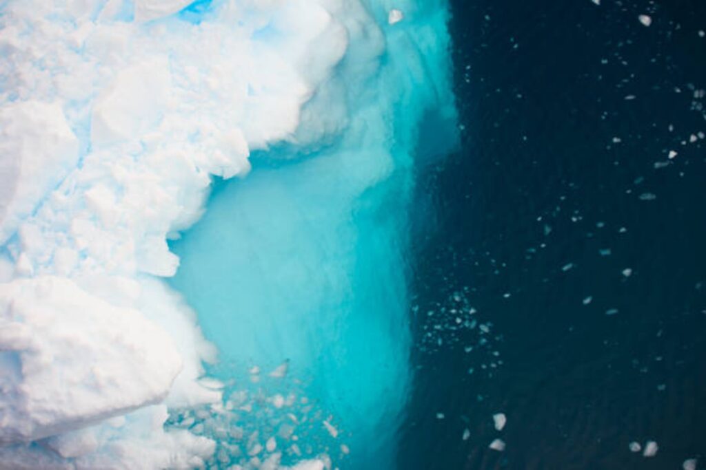 Un iceberg gigante se desprende en la Antártida: ¿una señal alarmante?