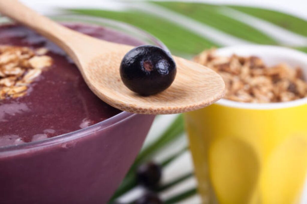 El açaí: la fruta que protege tus articulaciones y combate la inflamación