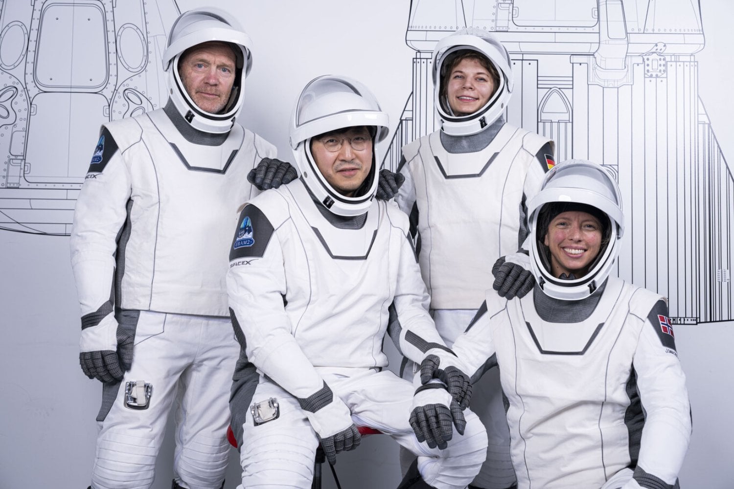 La misión espacial más ambiciosa: SpaceX y el magnate del Bitcoin desafían los polos