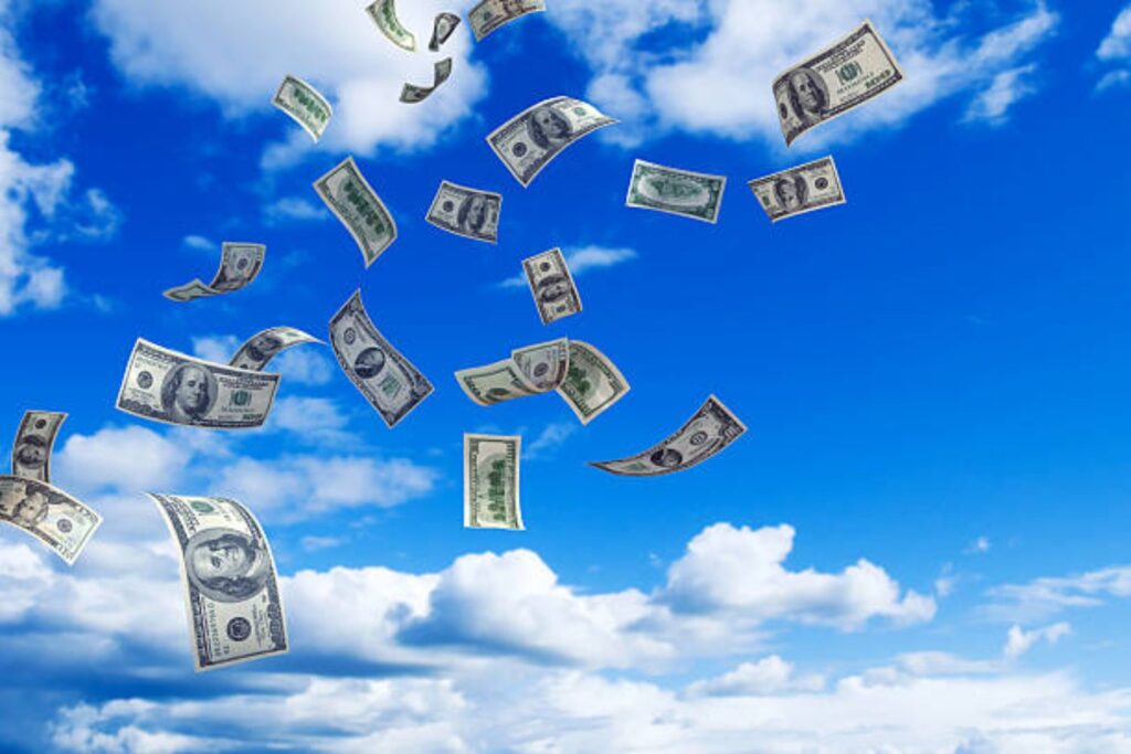El dólar pierde terreno: los países que han prohibido su uso y lo que significa para la economía global