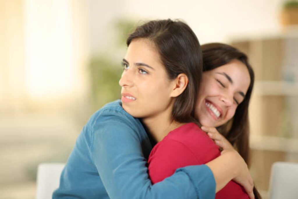 ¿Por qué algunas personas rechazan los abrazos? La psicología tiene la respuestaa respuesta