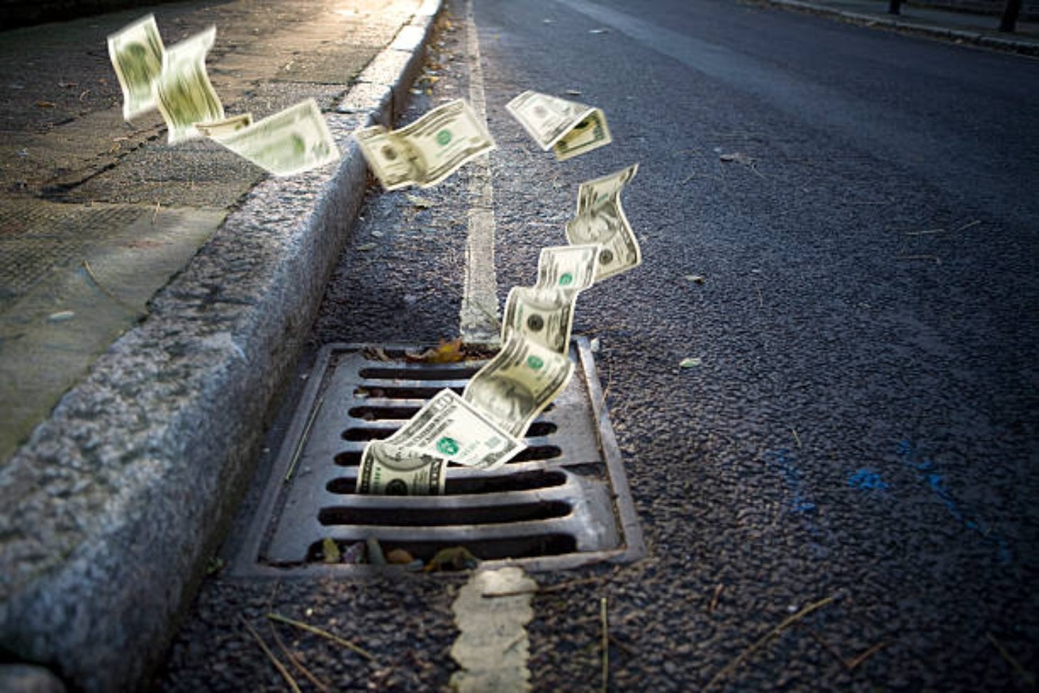 El dólar pierde terreno: los países que han prohibido su uso y lo que significa para la economía global