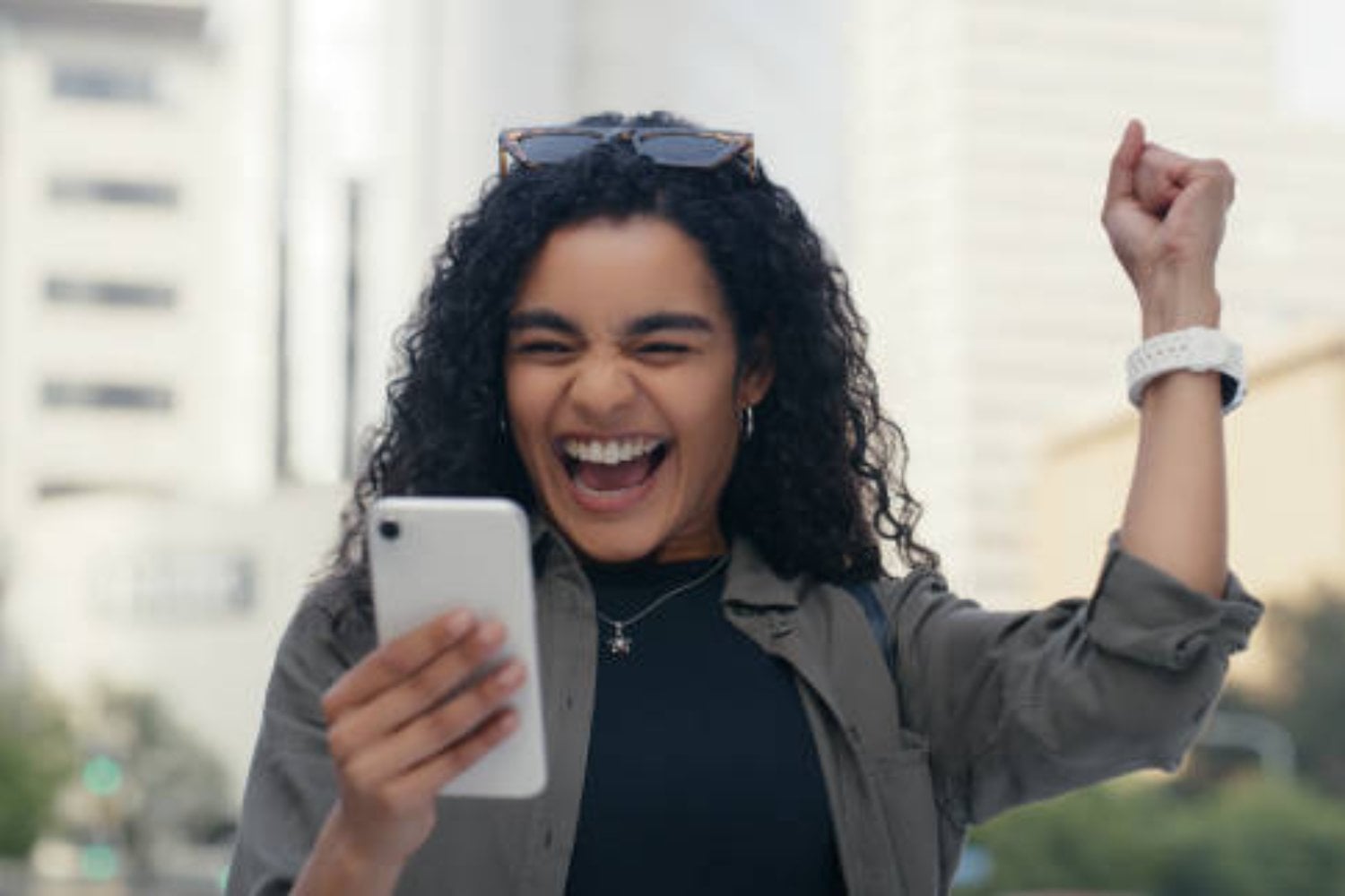 Las frases que las personas exitosas repiten para atraer la suerte, según los psicólogos