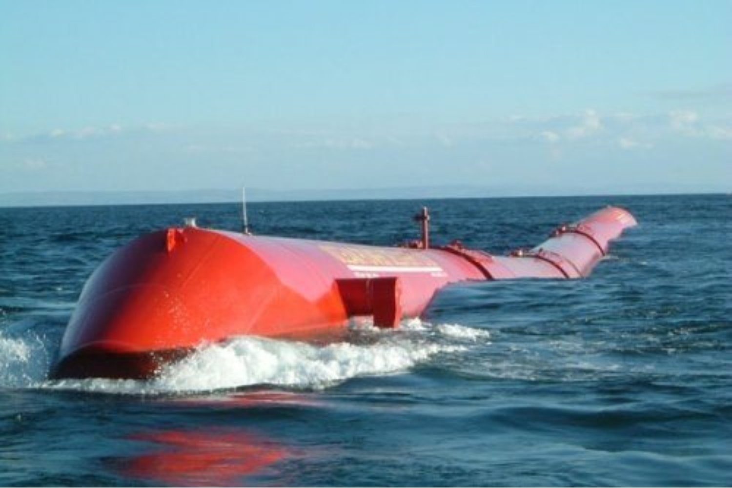 La promesa fallida de la energía marina: ¿cómo terminó la serpiente de olas en un museo?