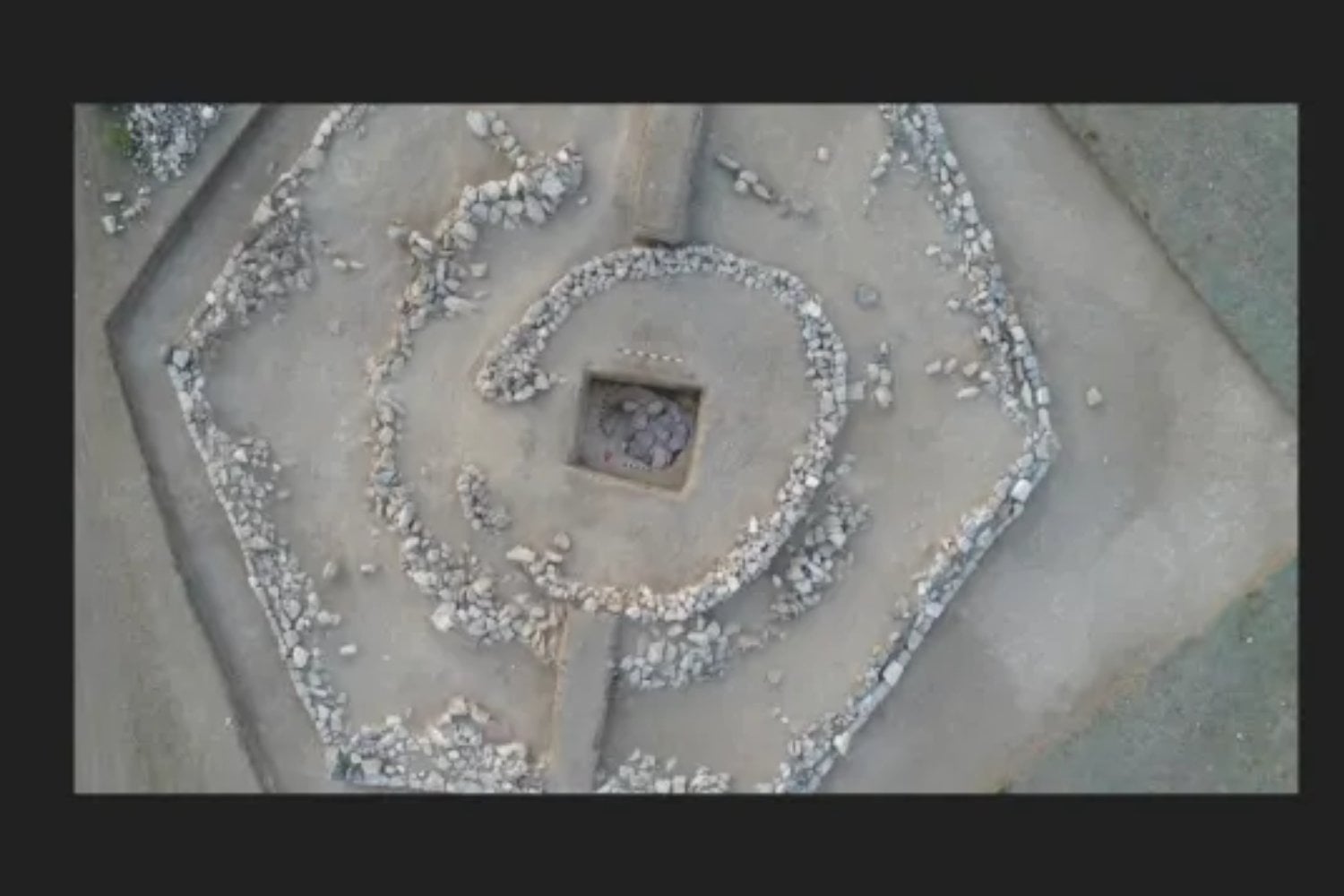 Un hallazgo inesperado en Kazajistán: la pirámide escalonada de 4000 años que reescribe la historia