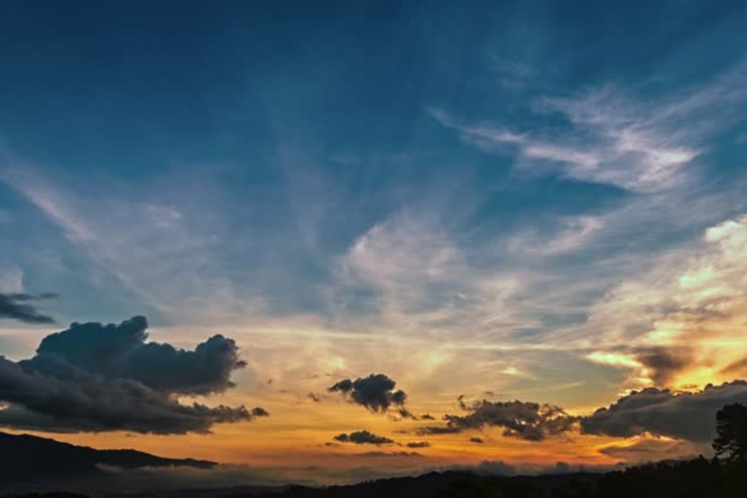 Vida en las nubes: el ecosistema invisible que moldea el clima y desafía la ciencia