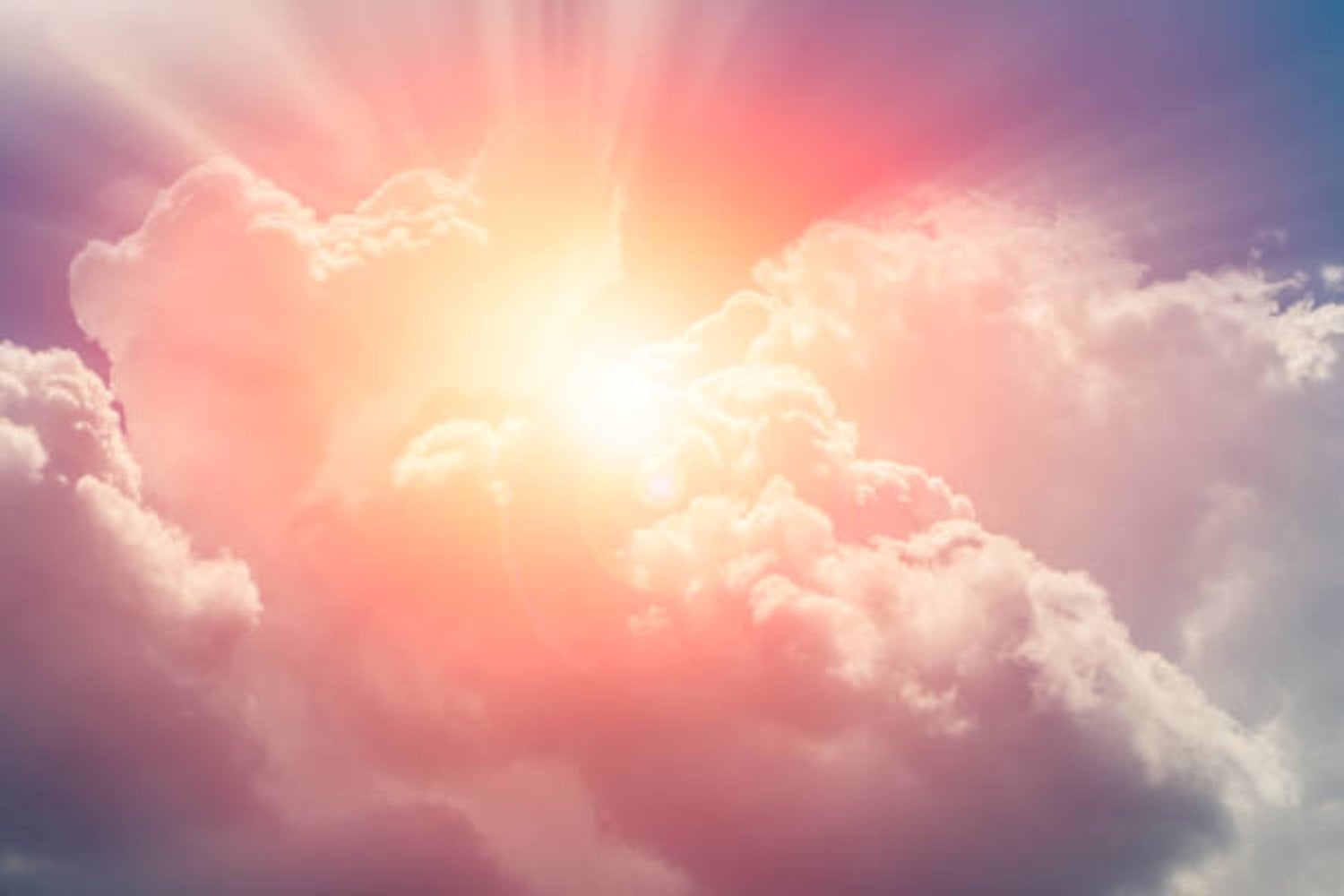 Vida en las nubes: el ecosistema invisible que moldea el clima y desafía la ciencia