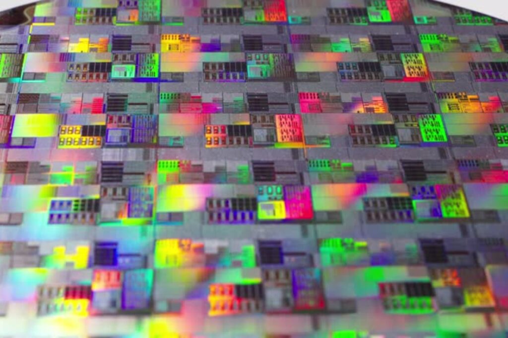 El nuevo transistor chino que desafía al silicio: ¿el futuro de la computación?