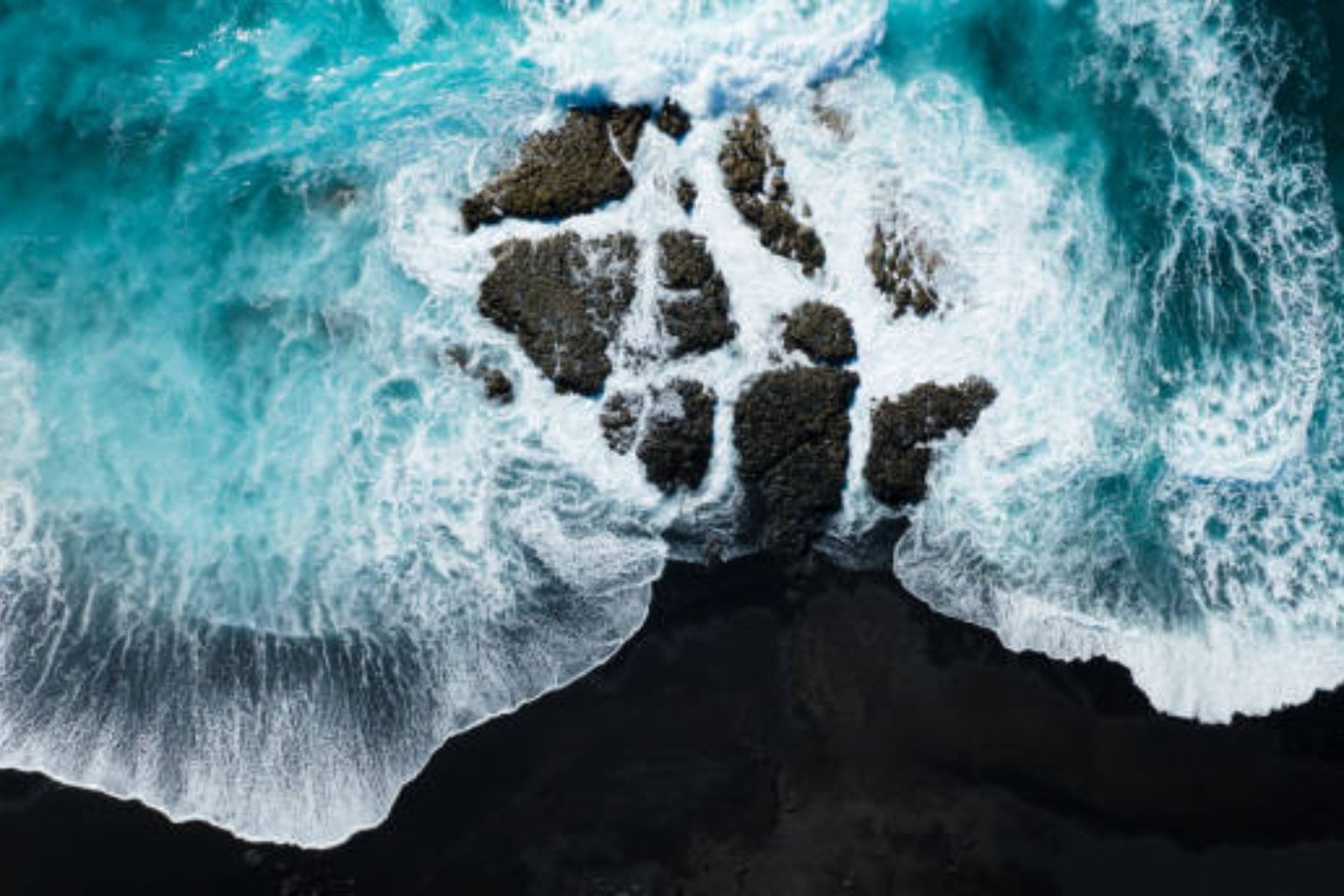 Un misterio bajo el Atlántico: descubren el verdadero origen de las Islas Canarias