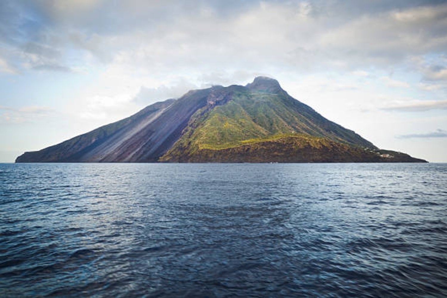 El secreto de la vida que escondían los volcanes: un hallazgo de hace 2.750 millones de años
