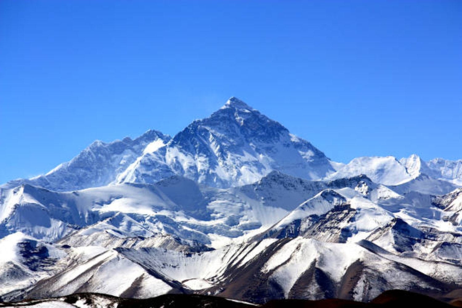 Lo que yace bajo nuestros pies: descubren montañas ocultas más altas que el Everest