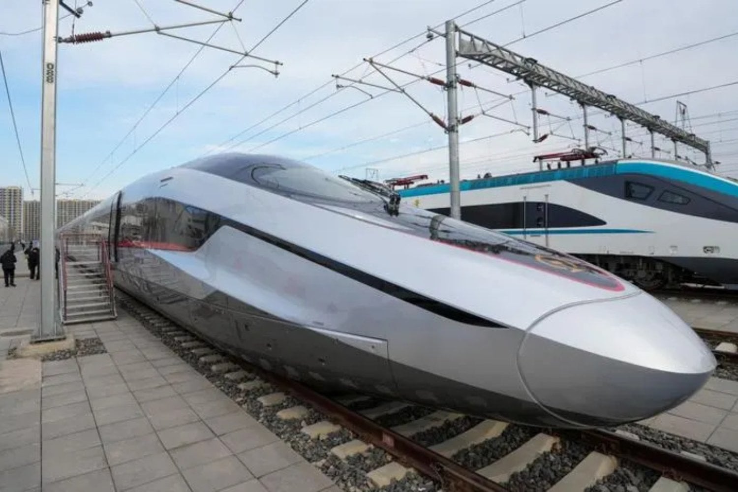 China rompe récords: el tren más rápido del mundo ya es una realidad - El impresionante CR450: el nuevo rey de la velocidad 450 km/h