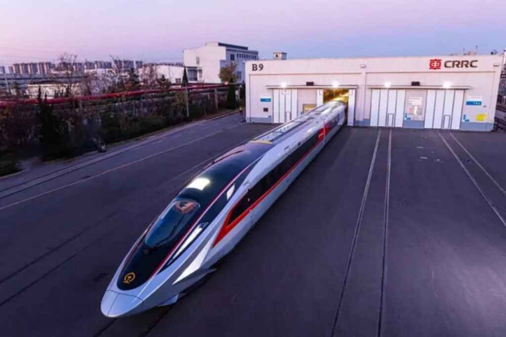 China rompe récords: el tren más rápido del mundo ya es una realidad - El impresionante CR450: el nuevo rey de la velocidad 450 km/h