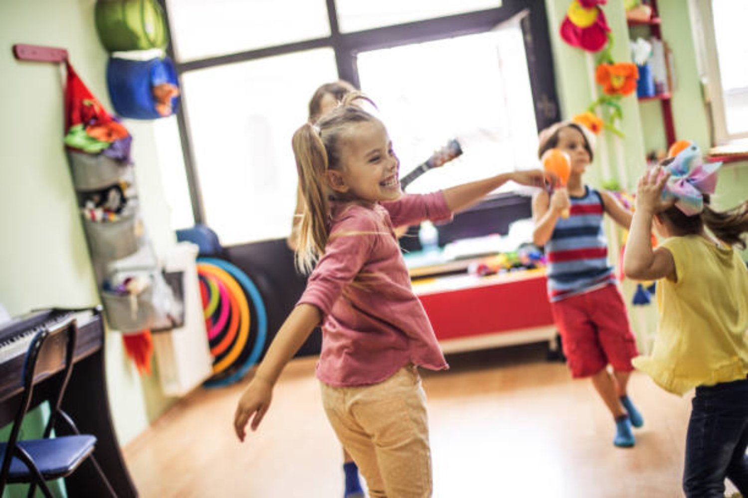 Los secretos de los padres cuyos hijos tienen grandes habilidades sociales