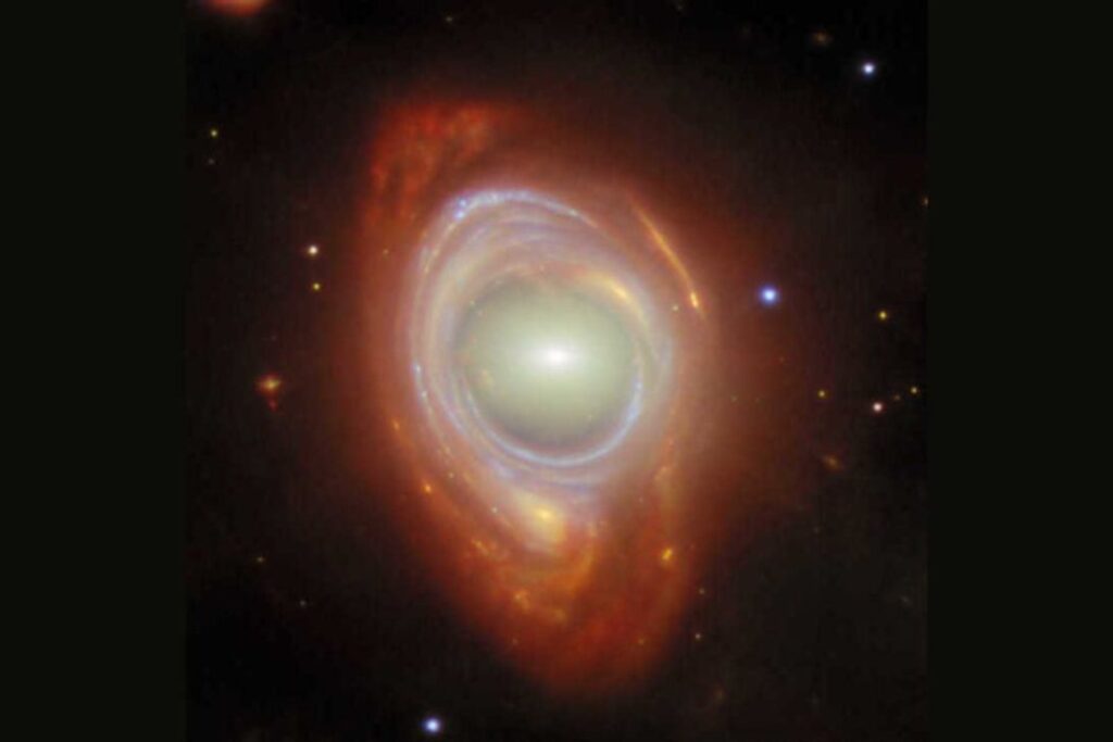 El misterioso anillo de Einstein captado por el telescopio James Webb: ¿qué secretos esconde?