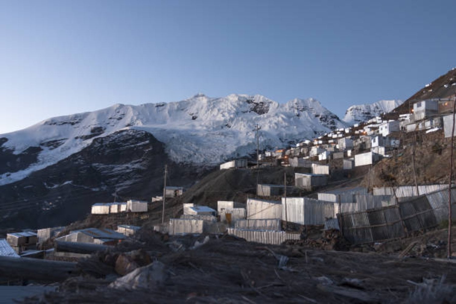 La Rinconada en Perú, La ciudad que desafía los límites de la altura: más de 5.000 metros y un secreto bajo tierra