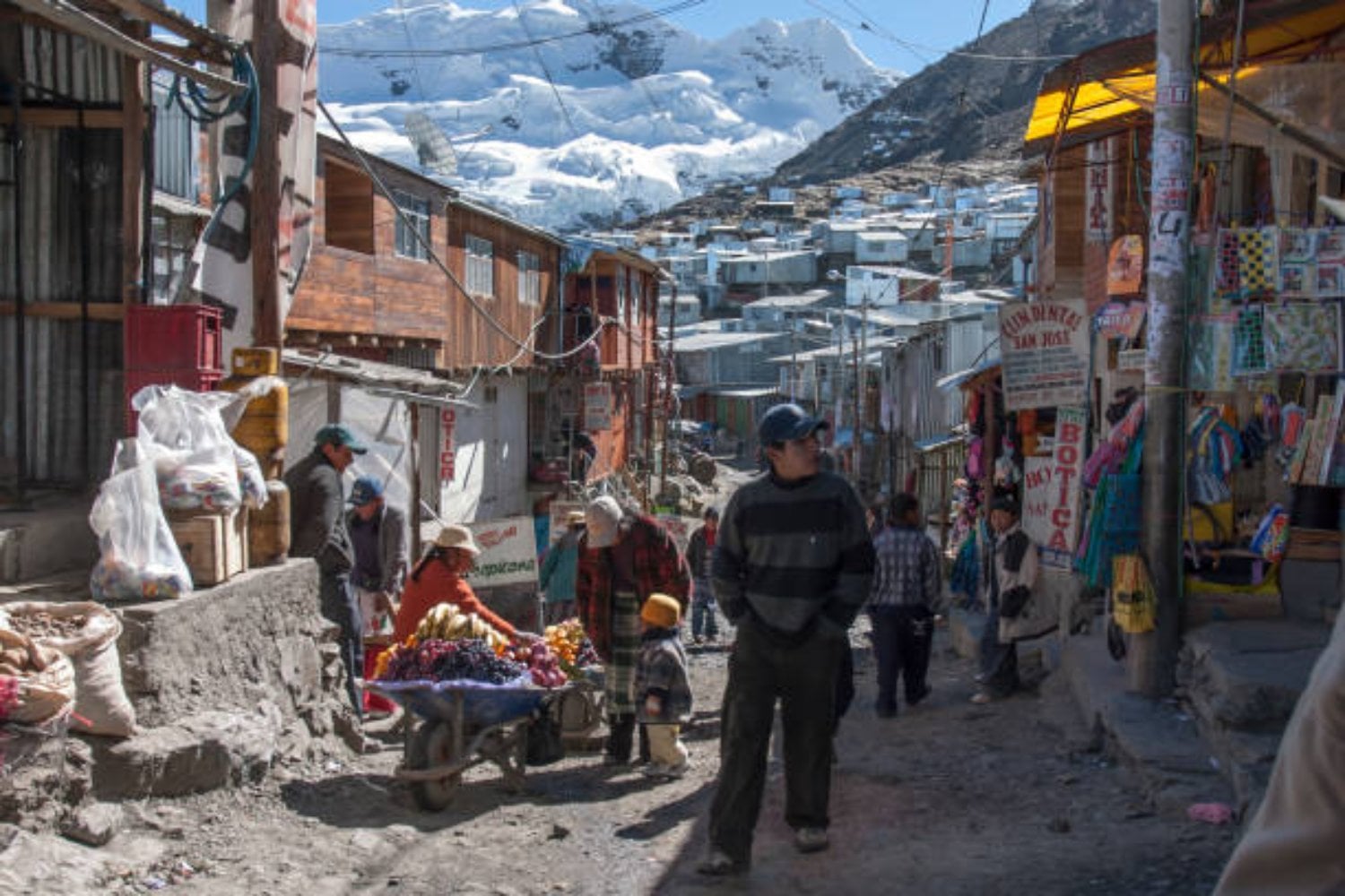 La Rinconada en Perú, La ciudad que desafía los límites de la altura: más de 5.000 metros y un secreto bajo tierra