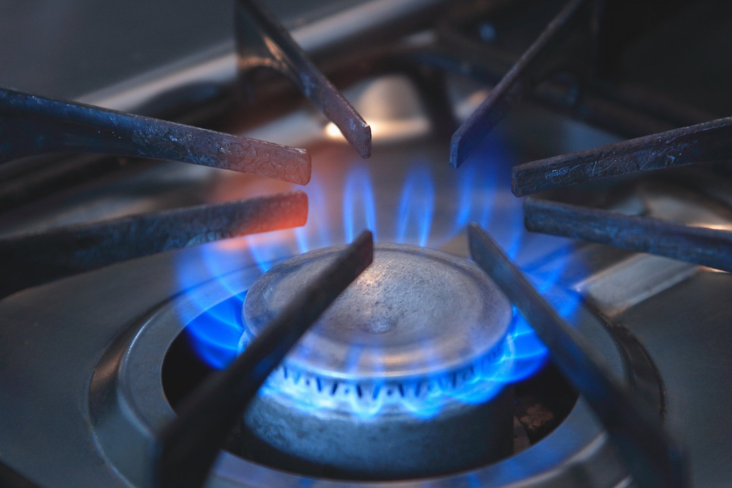 Cuando la cocina se apaga: ideas inesperadas para sobrevivir sin electricidad