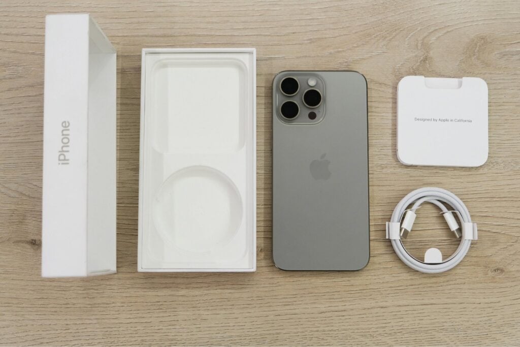 Apple enfrenta su enigma eterno: ¿por qué nunca logra conquistar el corazón del usuario con su iPhone intermedio?