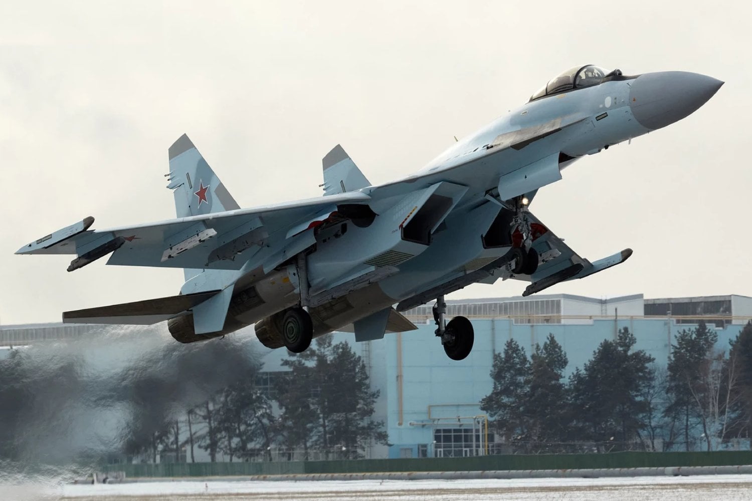 ¿Quién se quedó con los cazas invisibles? Las pistas que apuntan a un giro inesperado en el destino de los Su-35