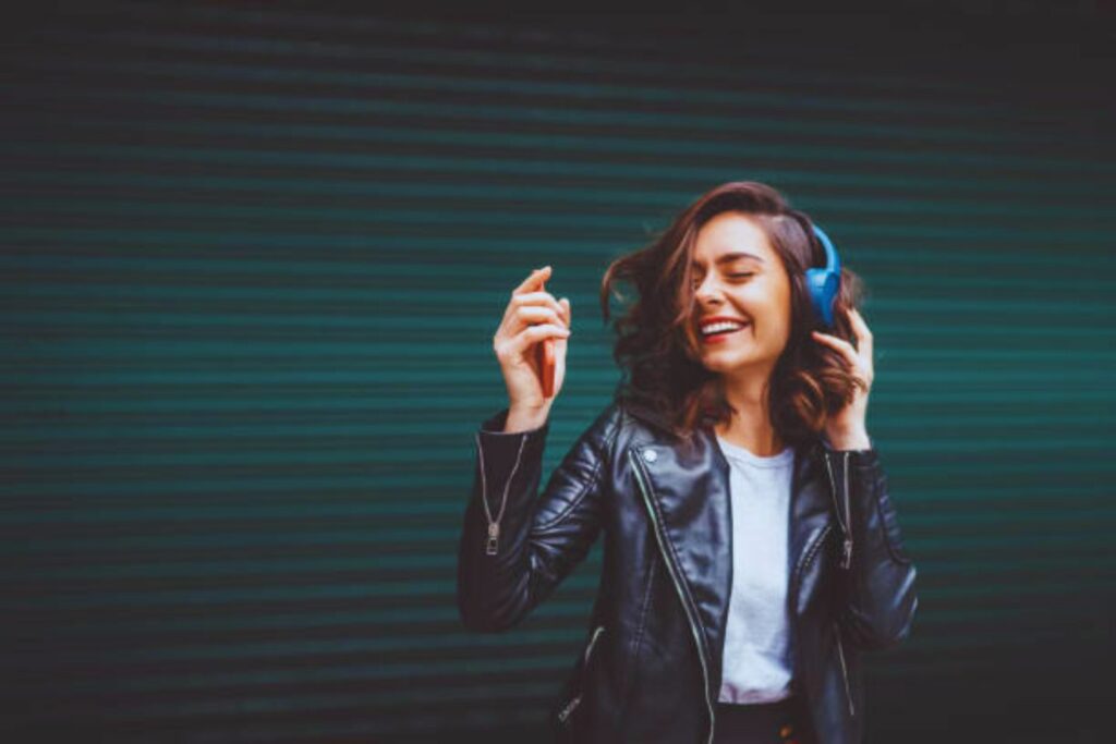 La respuesta inesperada de ChatGPT: qué música prefieren las personas inteligentes y por qué